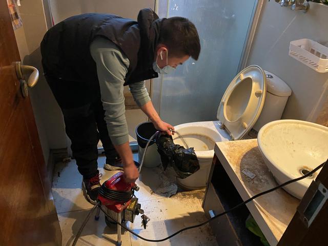 栖霞马桶疏通-疏通下水道